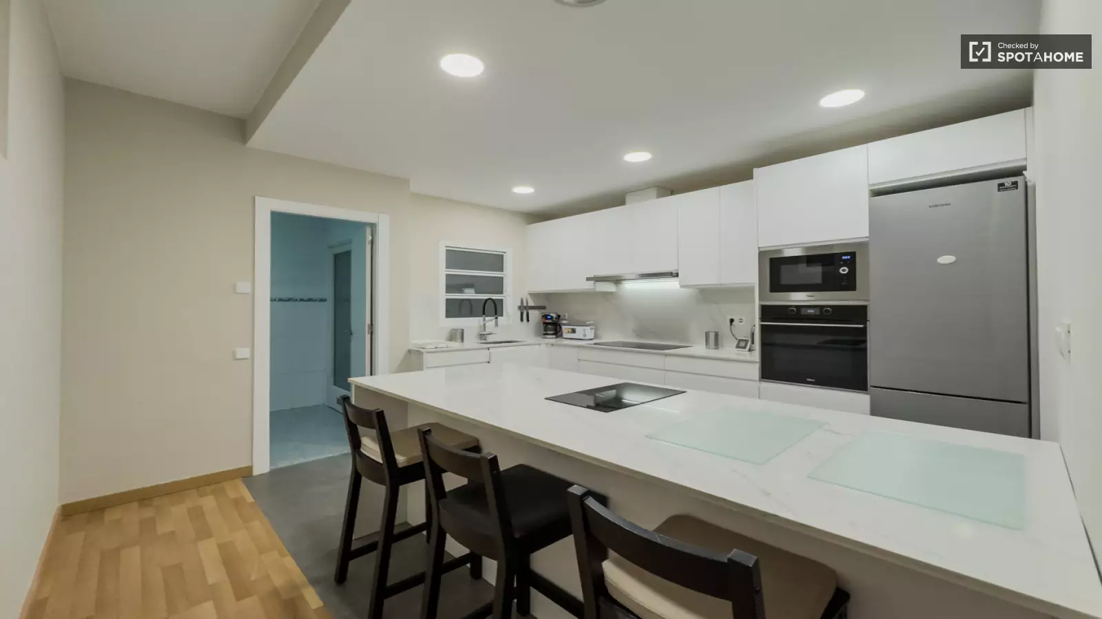 Habitación amueblada en piso compartido en Sarrià–Sant Gervasi · 4