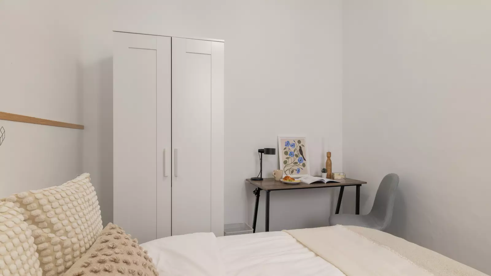 Habitación amueblada en piso compartido en Ciutat Vella · 2