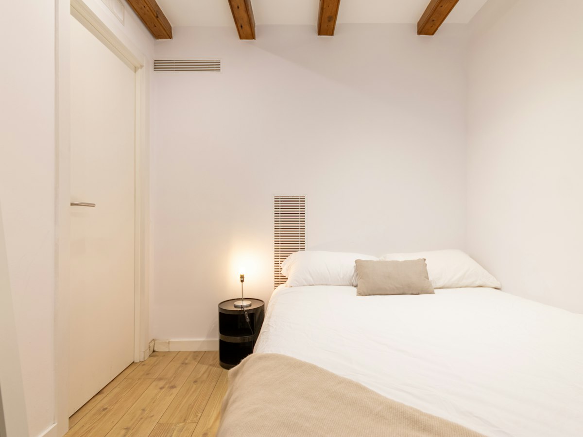 Habitación amueblada en piso compartido de 3 personas en Sants-Montjuïc · 4