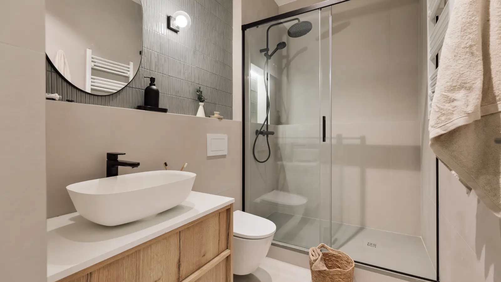 Furnished 2-bedroom flat in Eixample, 85 m² · 2