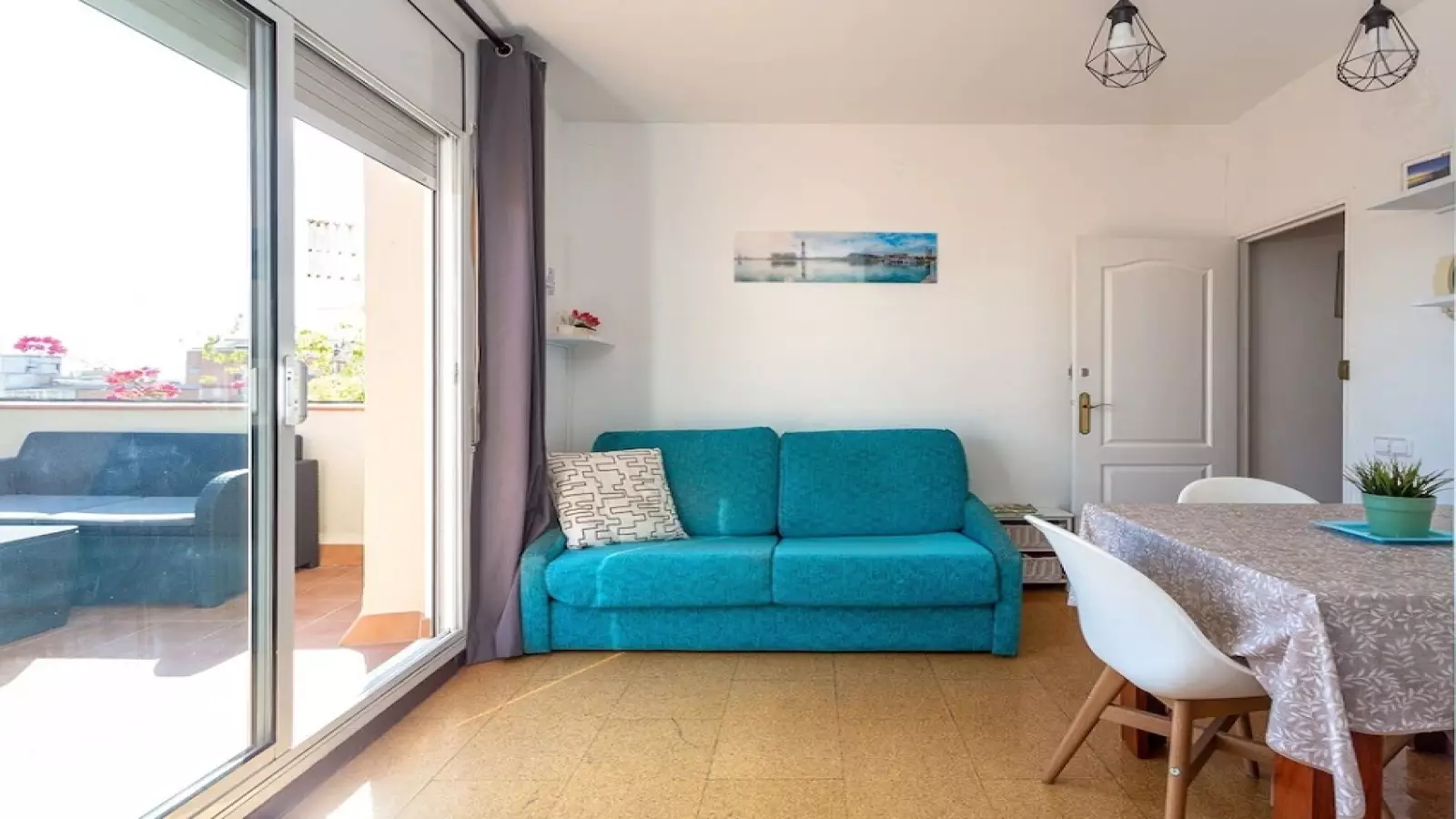 Piso de 2 dormitorios amueblado en Eixample, 55 m² · 4