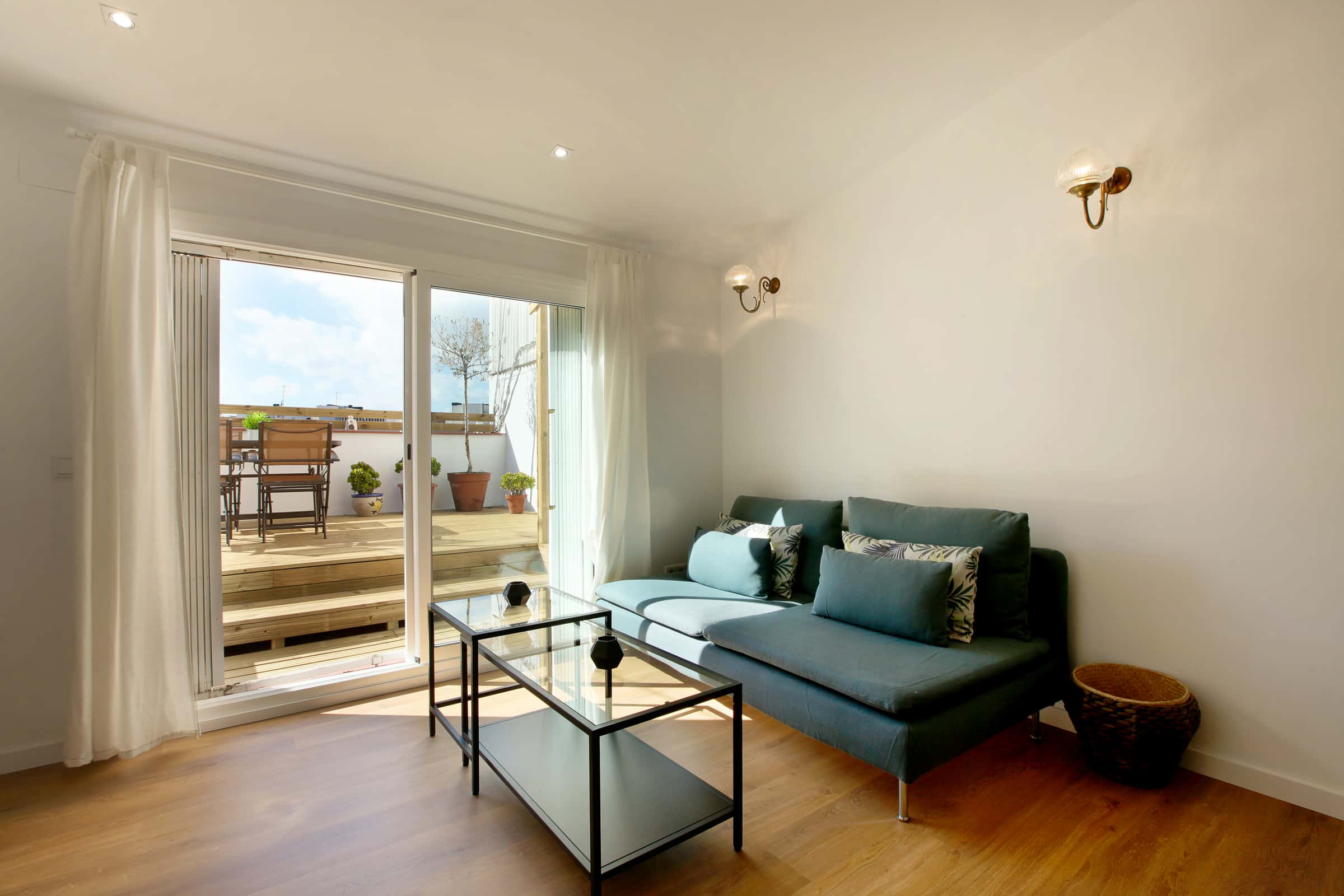 Furnished 2-bedroom flat in Sants-Montjuïc, 45 m² · 3