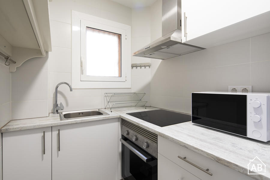 Furnished 3-bedroom flat in Ciutat Vella, 48 m² · 3
