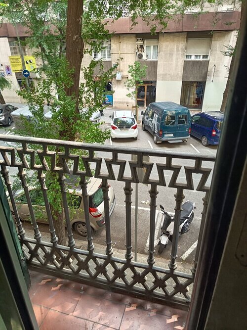 Room in a 6-person shared flat in Ciutat Vella · 3