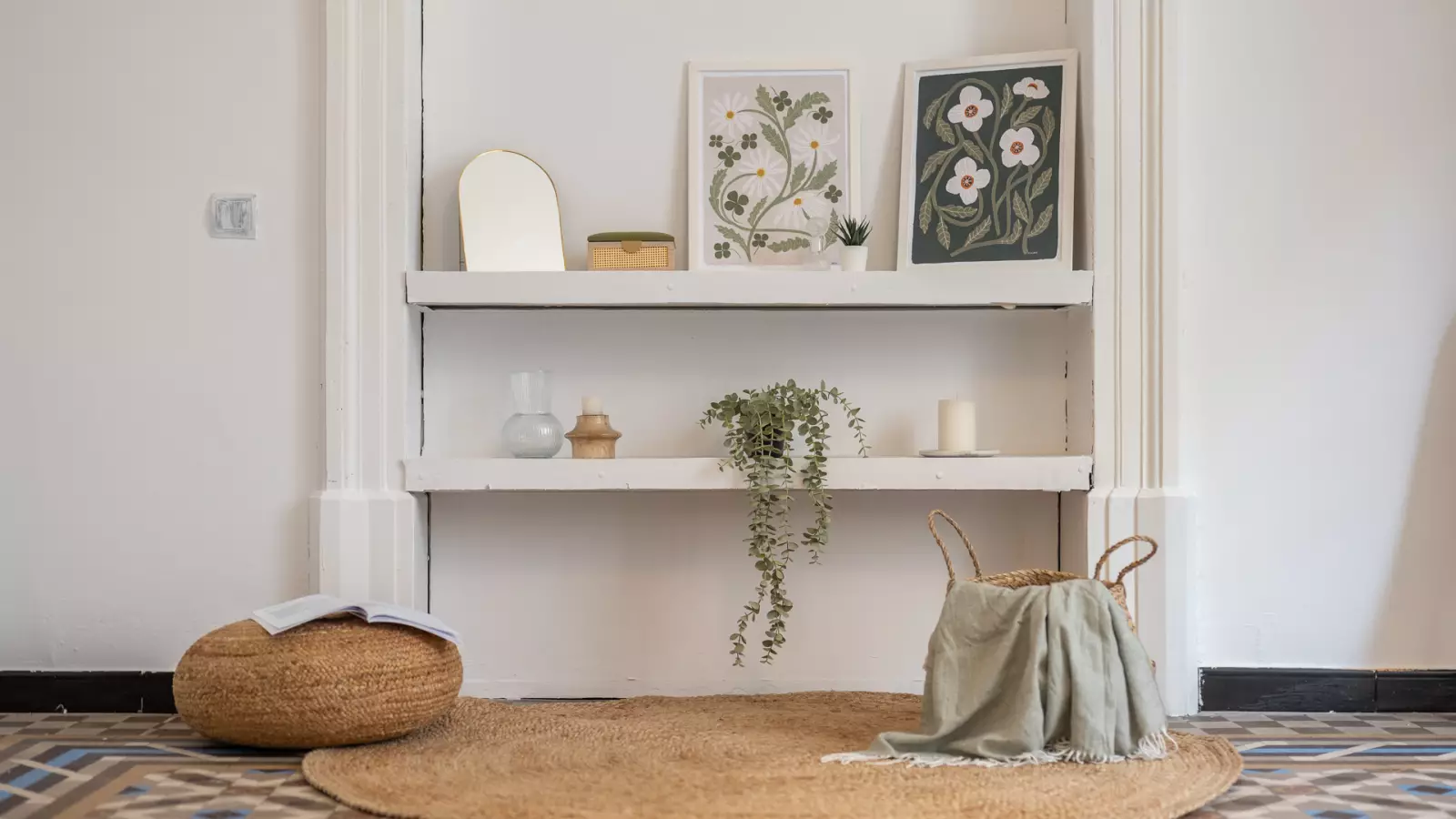 Furnished room in a shared flat in Ciutat Vella · 4
