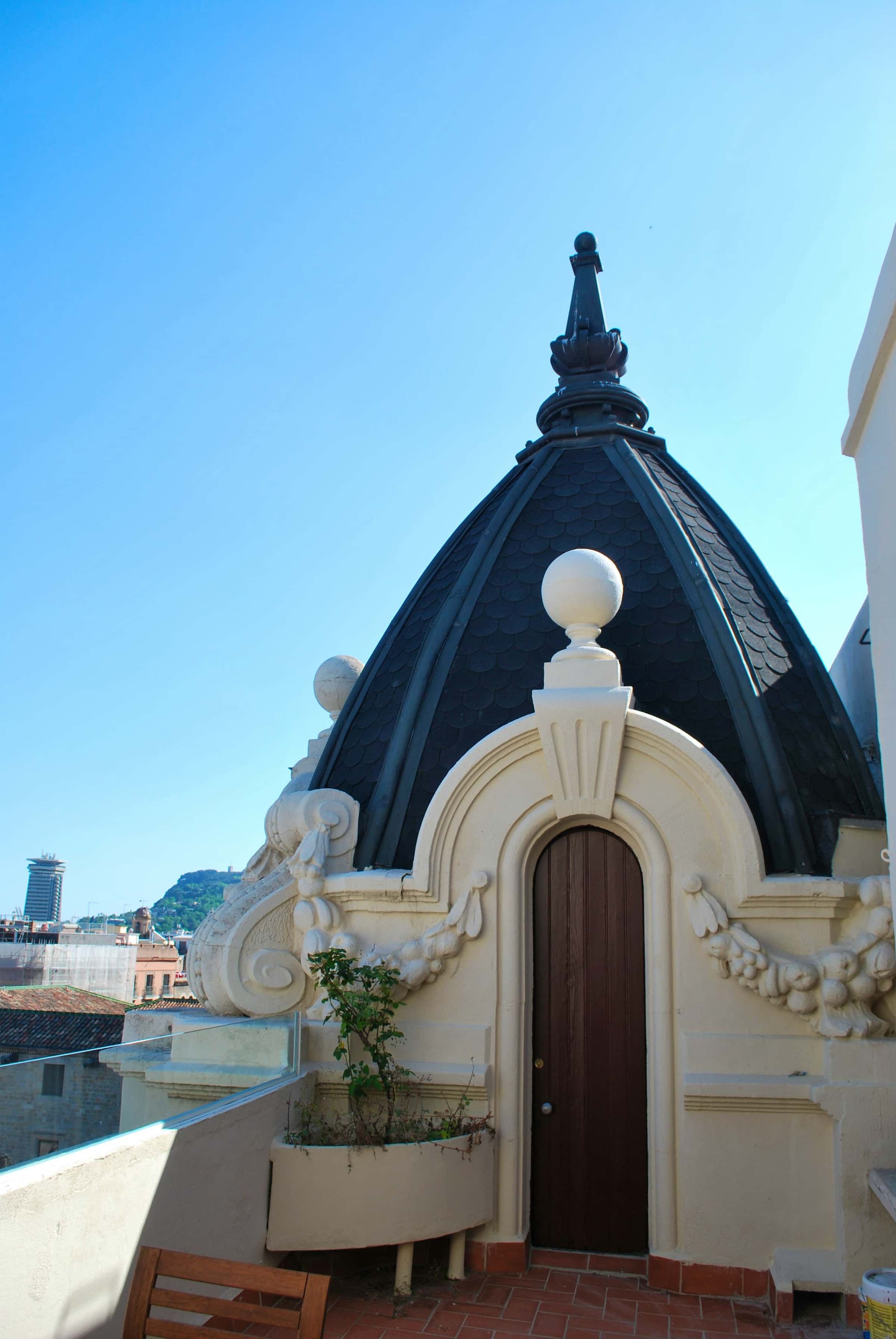 Piso de 3 dormitorios amueblado en Ciutat Vella, 118 m² · 2