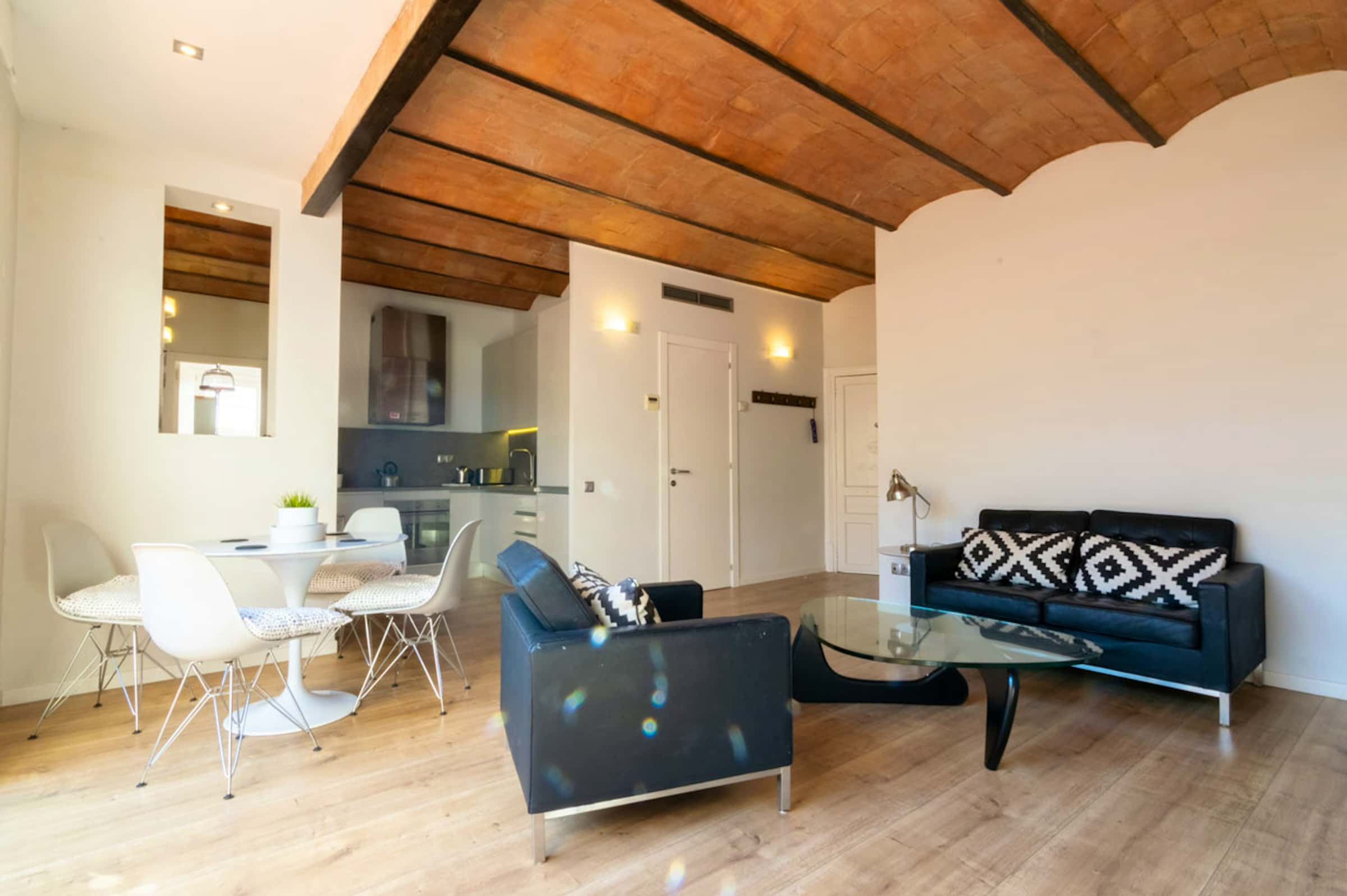 Piso de 3 dormitorios amueblado en Ciutat Vella, 118 m² · 3