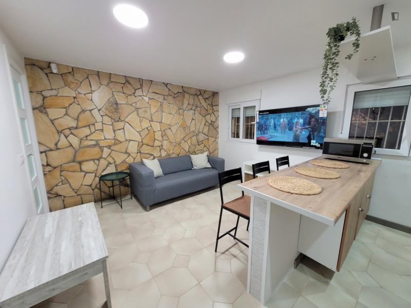 Furnished room in a 3-person shared flat in L'Hospitalet · 3