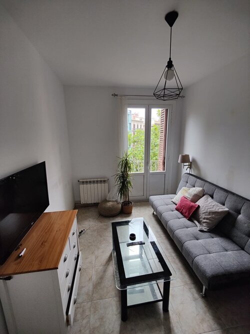 Room in a 2-person shared flat in Eixample · 3