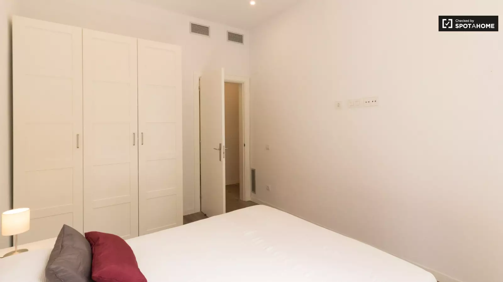 Furnished 1-bedroom flat in Les Corts, 50 m² · 2