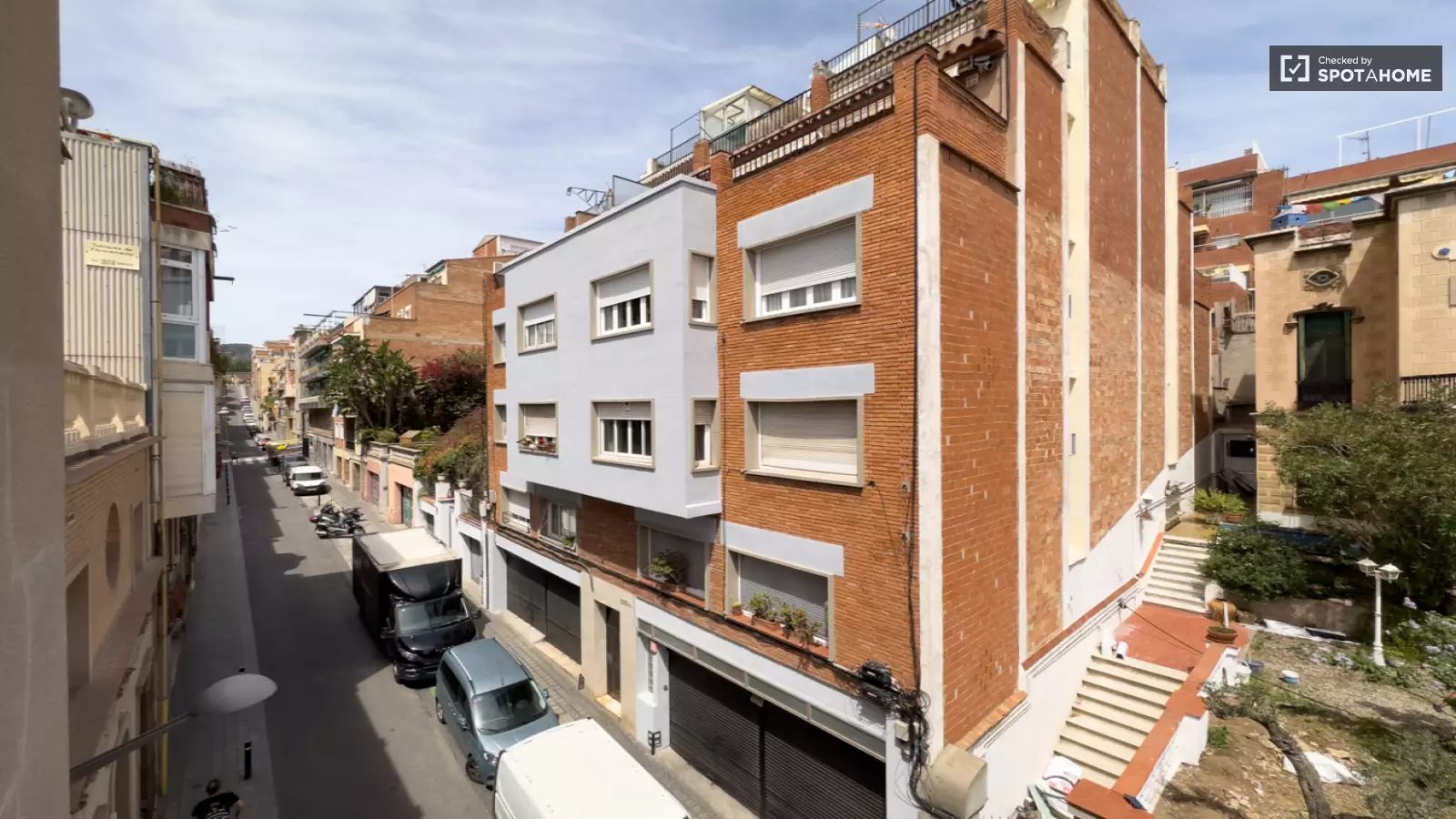 Habitación amueblada en piso compartido de 6 personas en Gràcia · 4
