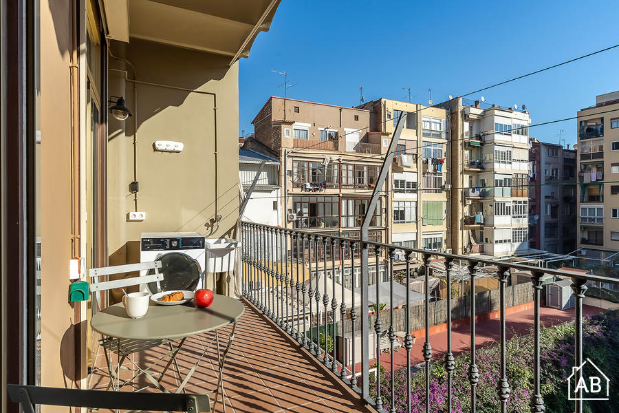 Furnished 10-bedroom flat in Eixample, 125 m² · 3