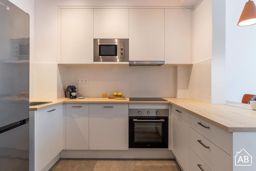 Furnished 10-bedroom flat in Eixample, 125 m² · 4