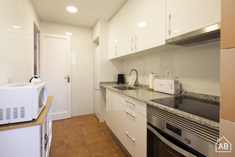 Furnished 6-bedroom flat in Sants-Montjuïc, 94 m² · 3