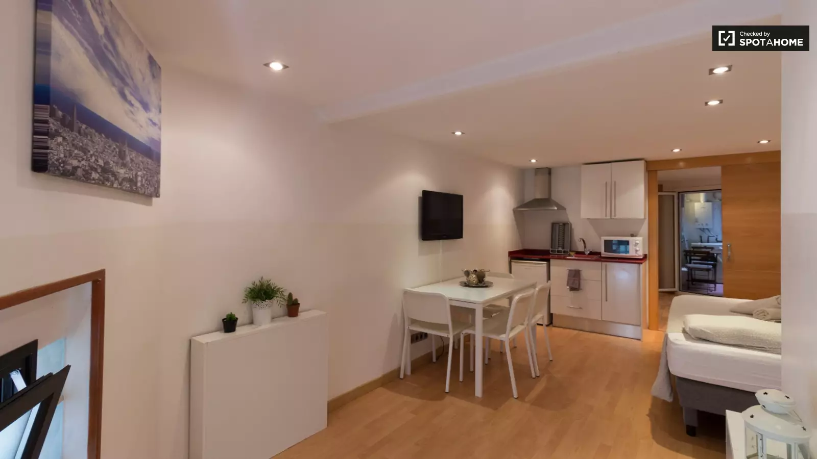 Furnished 1-bedroom flat in Sants-Montjuïc, 47 m² · 2
