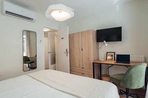 Habitación en piso compartido de 4 personas en Sarrià–Sant Gervasi · 3