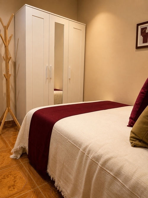 Room in a 4-person shared flat in Eixample · 2