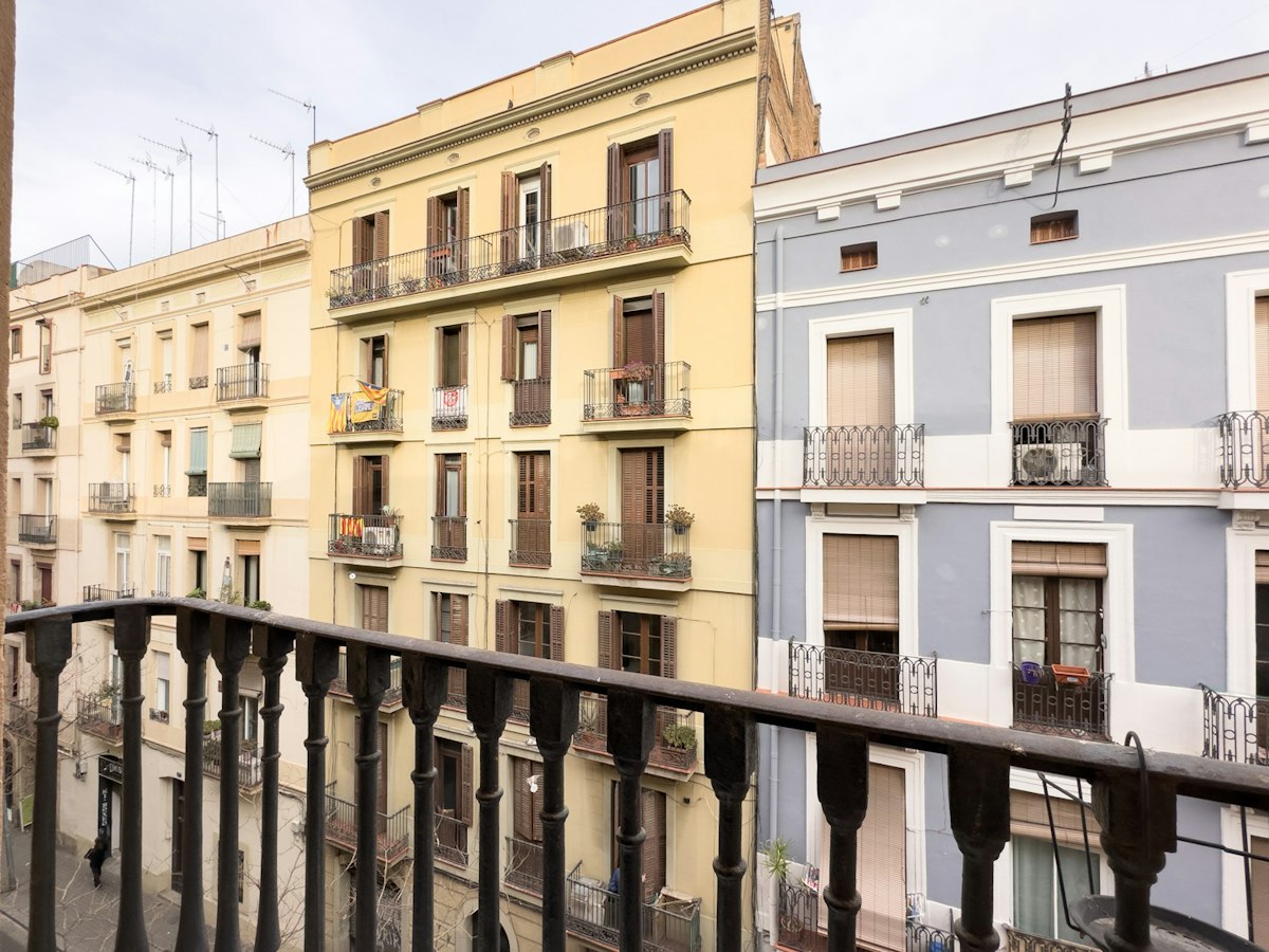 Habitación amueblada en piso compartido de 5 personas en Sants-Montjuïc · 4