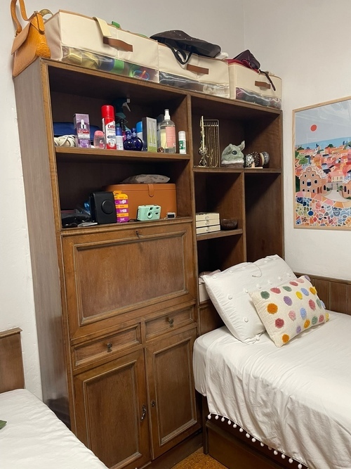 Room in a 4-person shared flat in Eixample · 3
