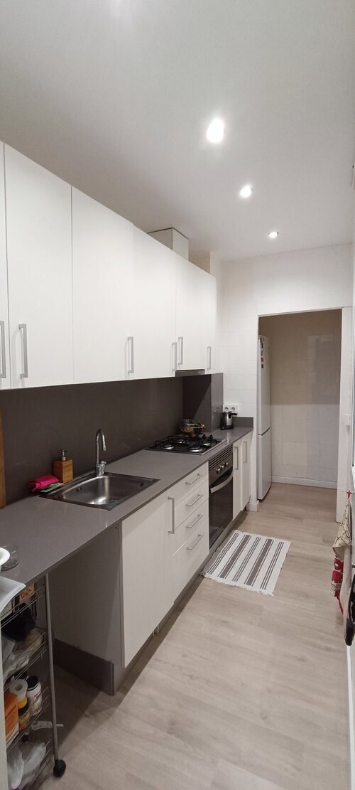 Room in a 3-person shared flat in Ciutat Vella · 4