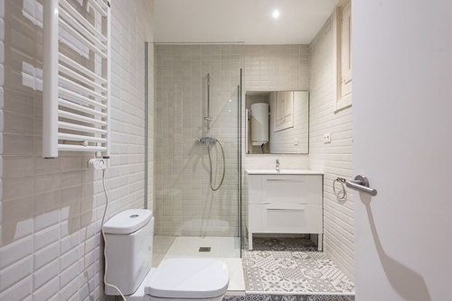 Room in a 4-person shared flat in Ciutat Vella · 3
