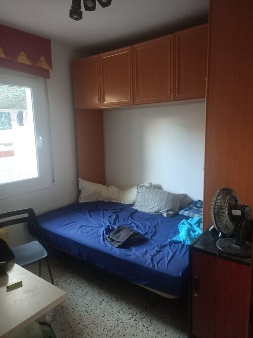 Room in a 3-person shared flat in Nou Barris · 3