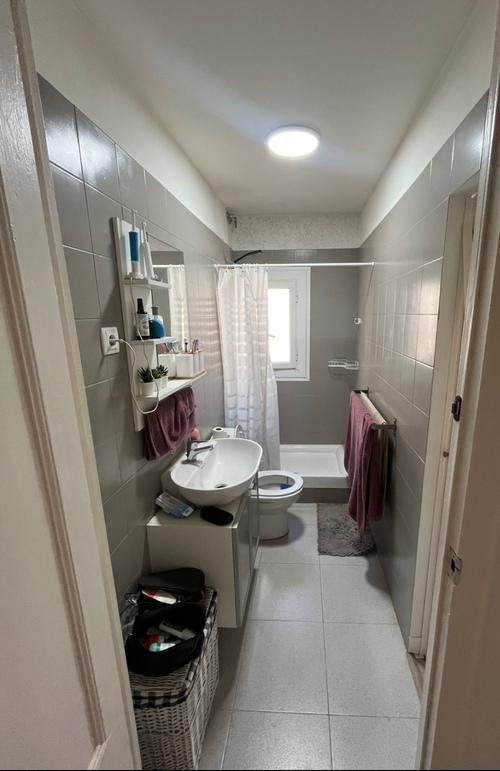 Habitación en piso compartido de 2 personas en Ciutat Vella · 3