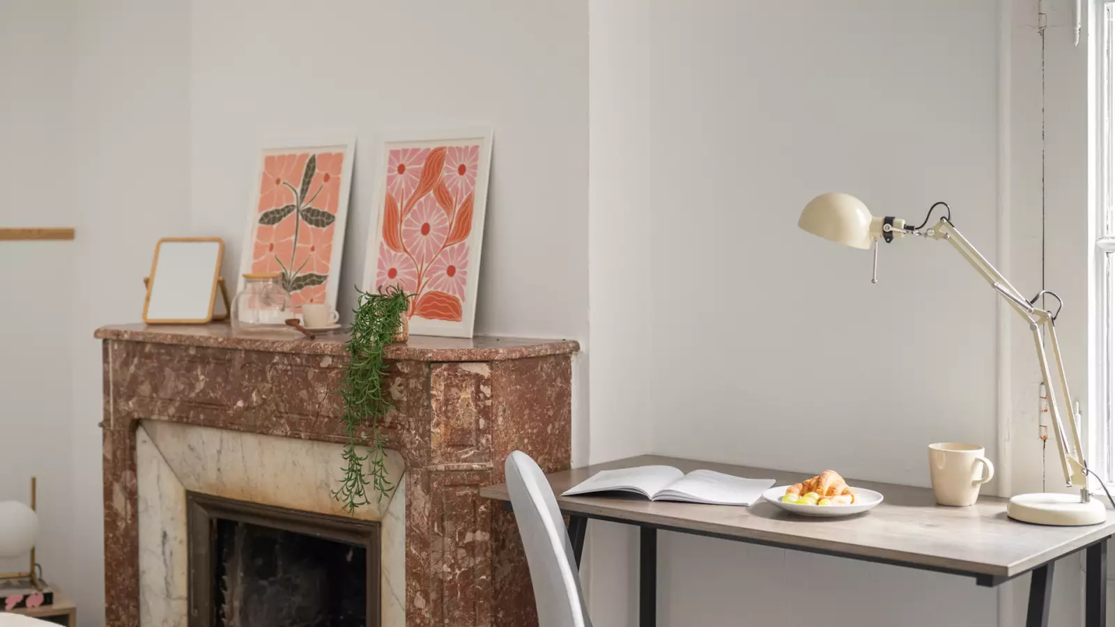 Furnished room in a shared flat in Ciutat Vella · 3