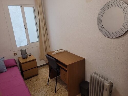 Habitación en piso compartido de 2 personas en Eixample · 2