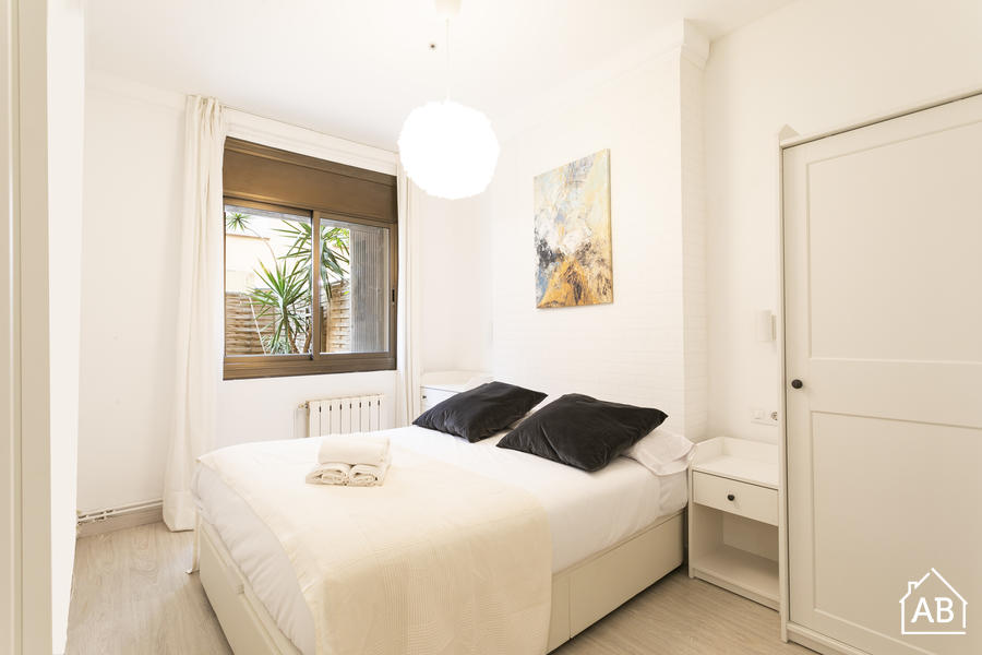 Piso de 4 dormitorios amueblado en Eixample, 60 m² · 3