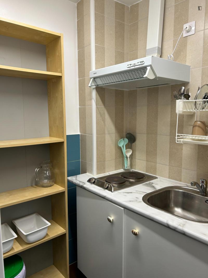 Furnished studio in Sants-Montjuïc · 3
