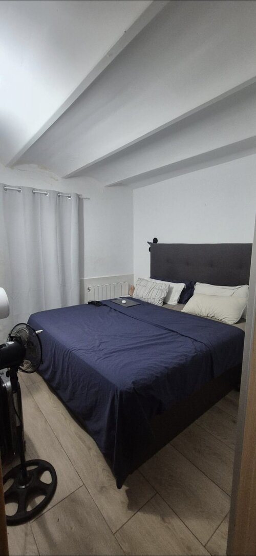 Room · Eixample