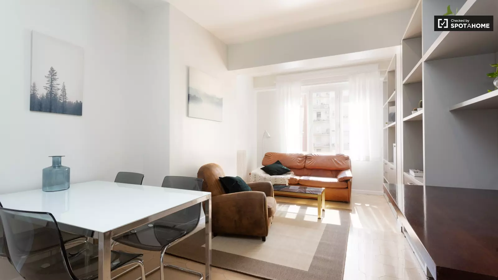 Habitación amueblada en piso compartido de 6 personas en Gràcia · 4