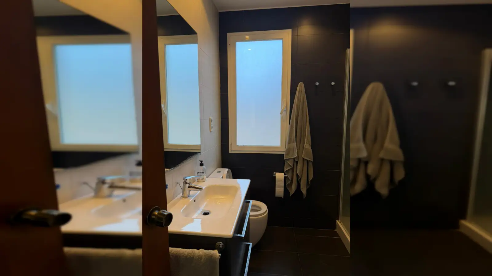 Furnished room in a shared flat in L'Hospitalet · 4