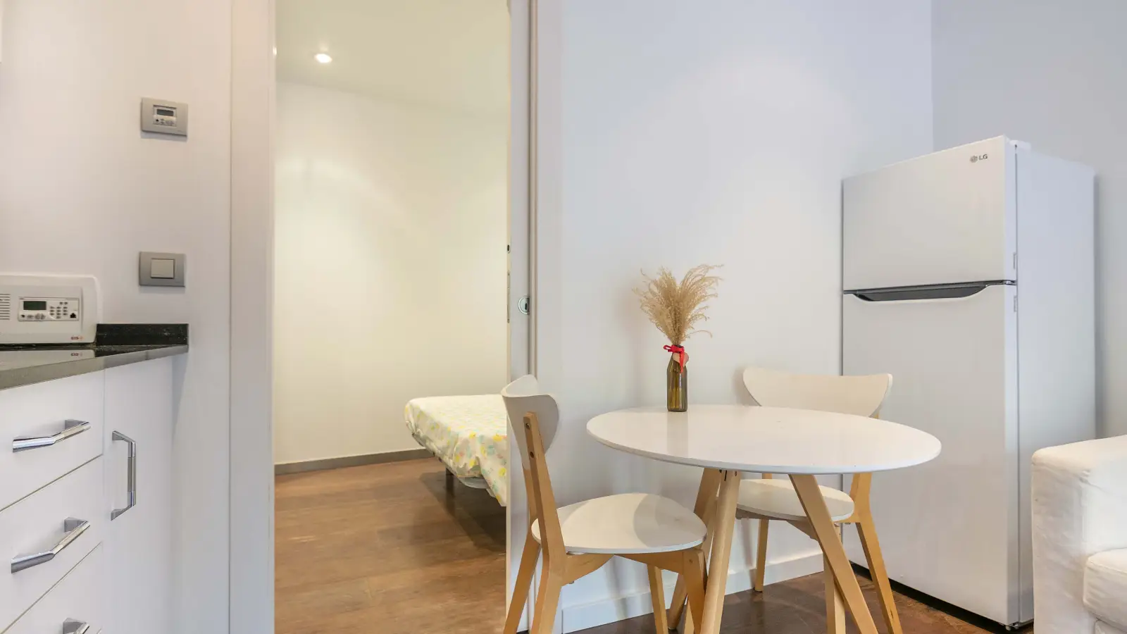 Furnished 1-bedroom flat in Gràcia, 27 m² · 2