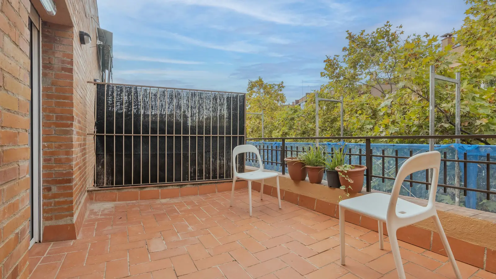 Furnished 1-bedroom flat in Gràcia, 27 m² · 3