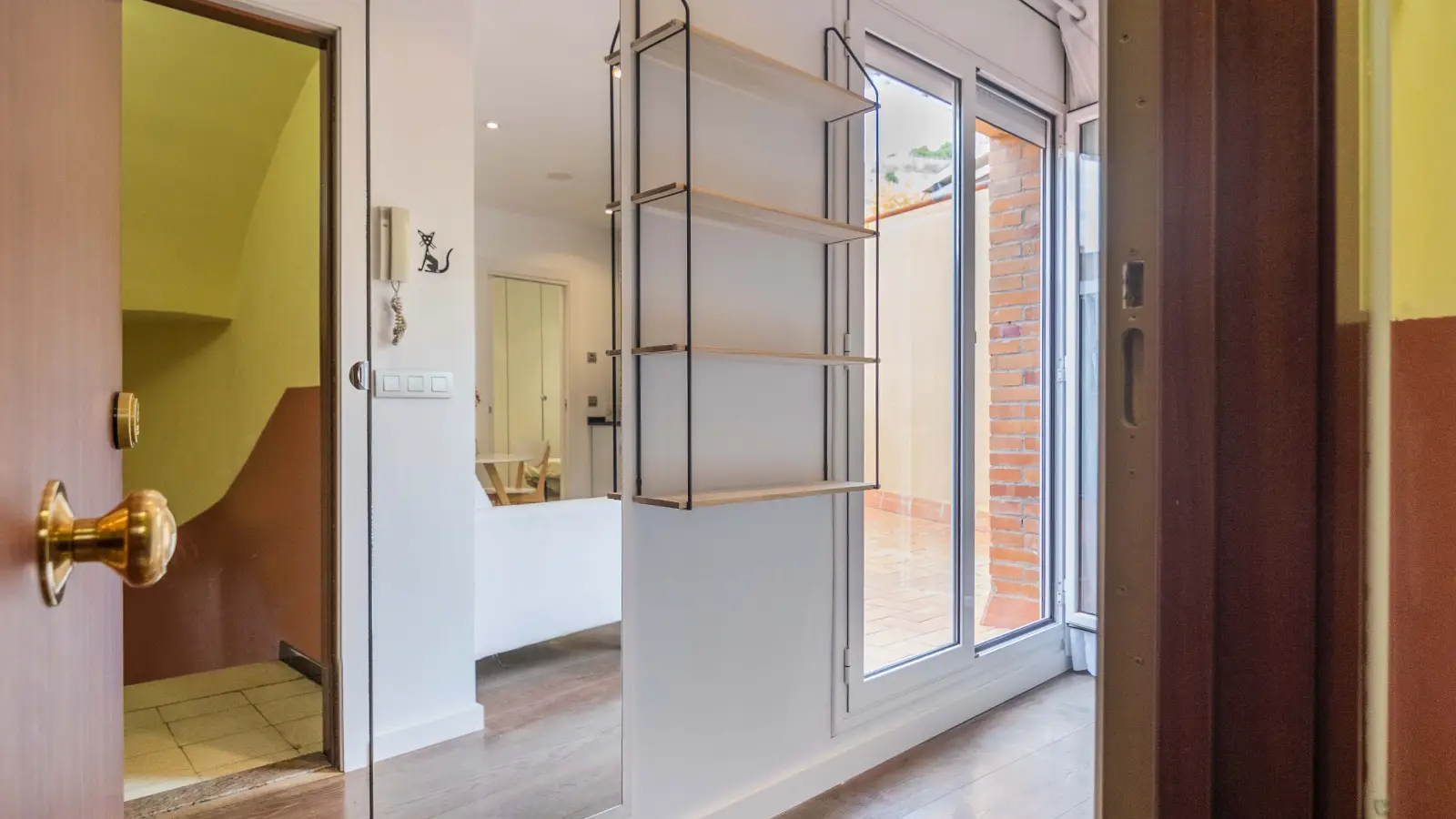 Furnished 1-bedroom flat in Gràcia, 27 m² · 4