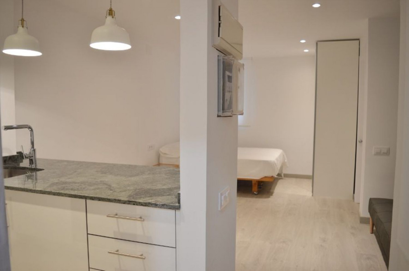 2-bedroom flat in Ciutat Vella, 65 m² · 4