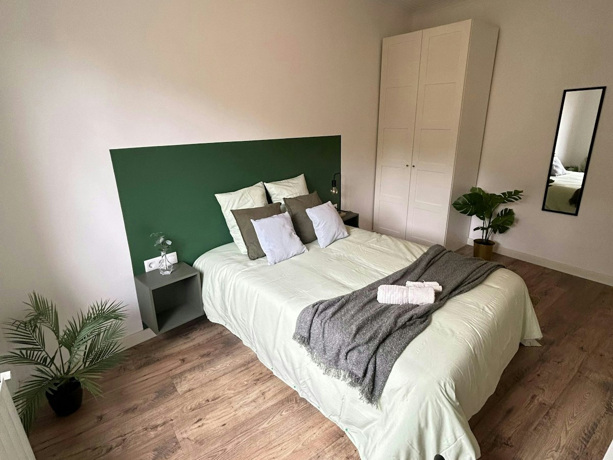 Habitación amueblada en piso compartido de 7 personas en Sants-Montjuïc · 4