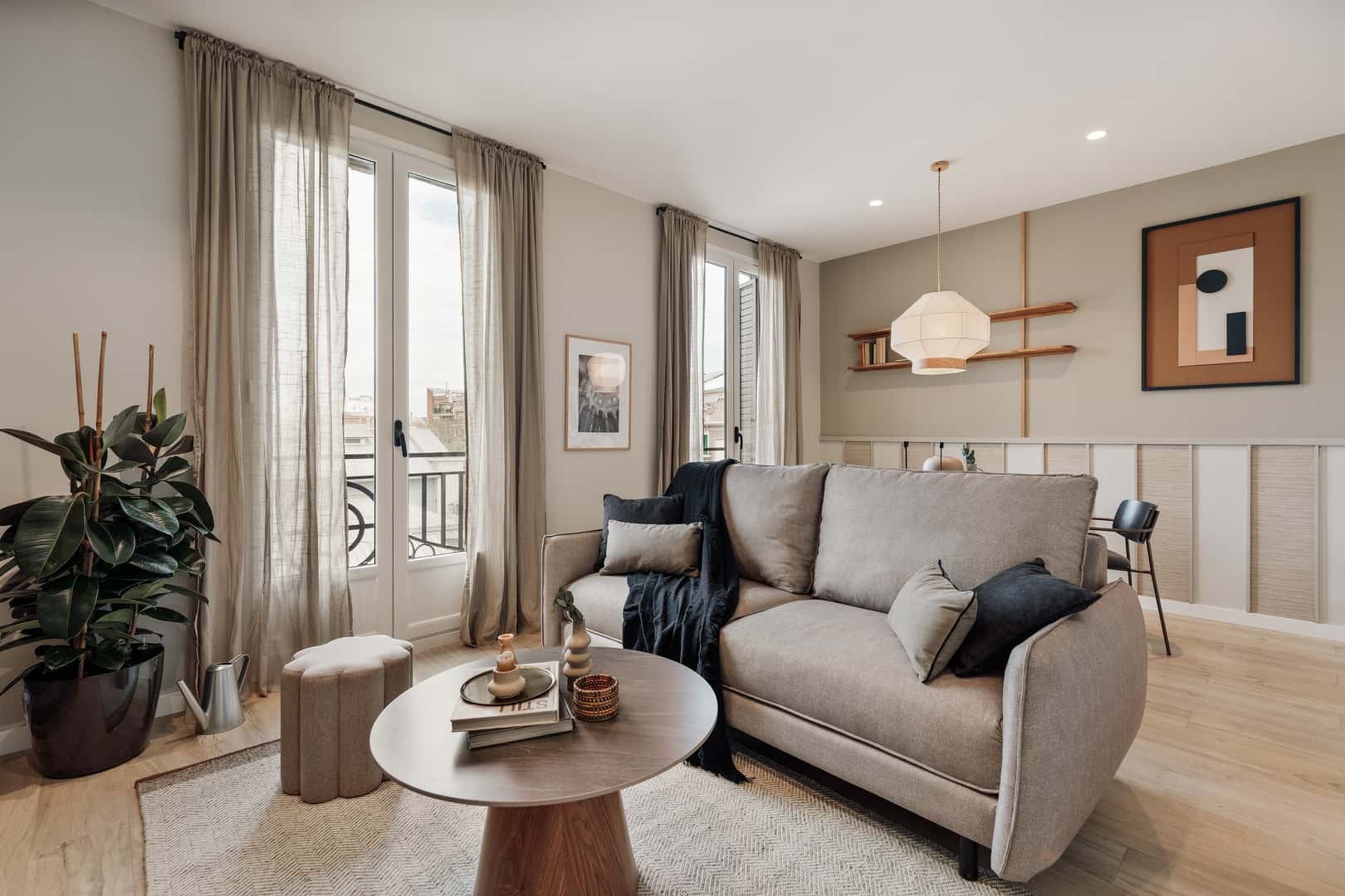 Furnished 3-bedroom flat in Eixample, 96 m² · 2