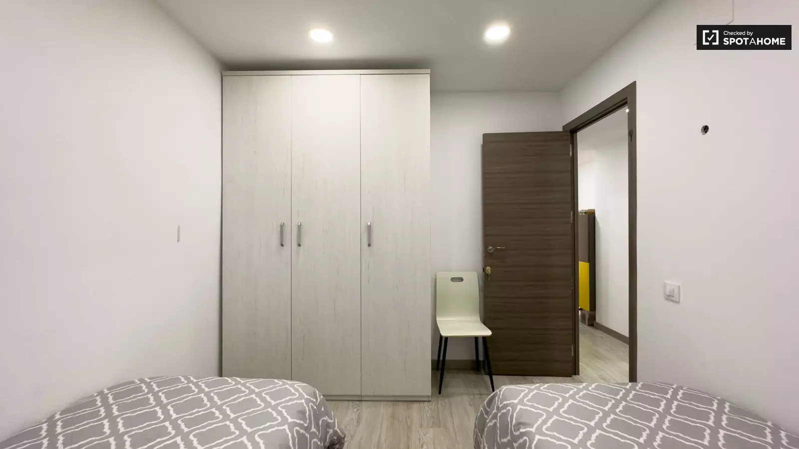 Habitación amueblada en piso compartido de 4 personas en Sants-Montjuïc · 2