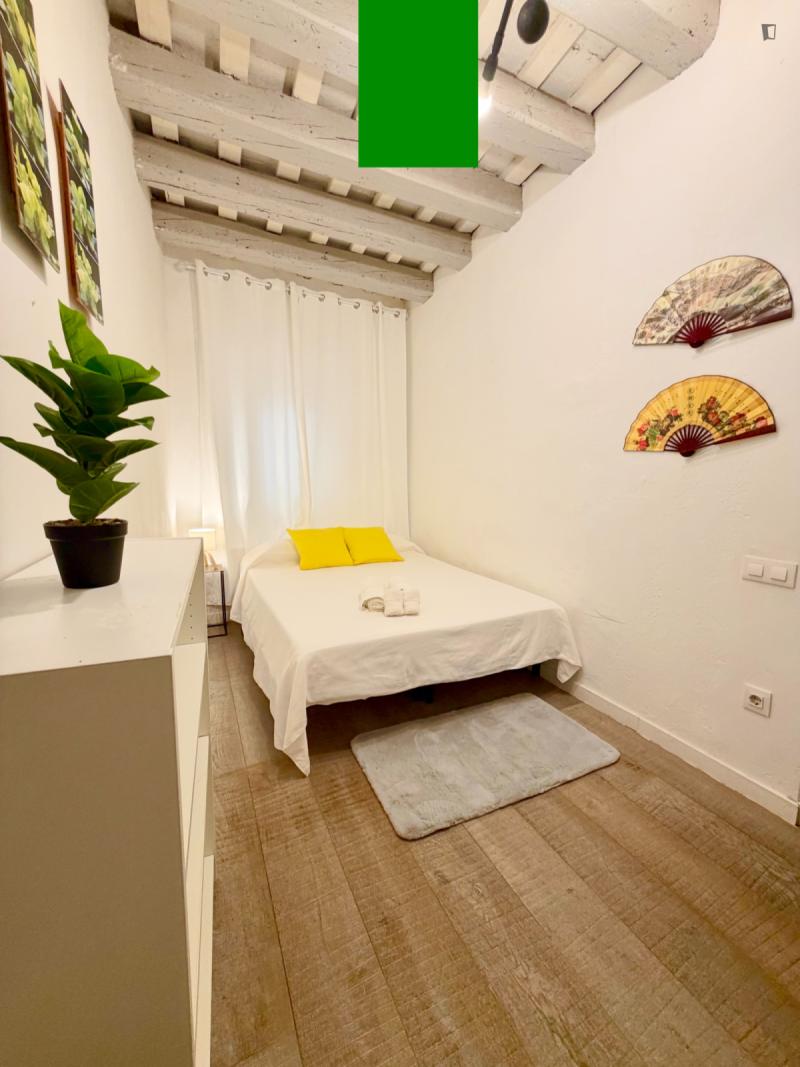 Estudio amueblado en Ciutat Vella · 3