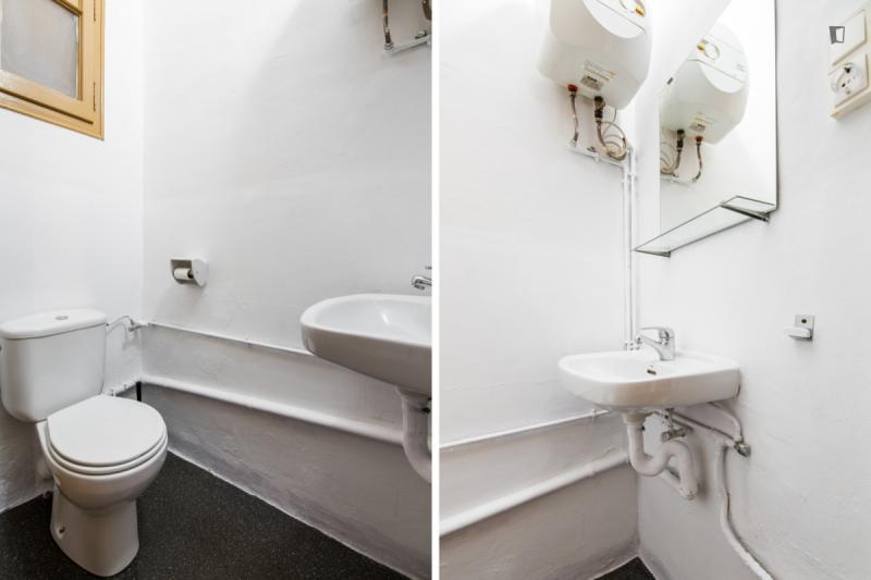 Habitación amueblada en piso compartido de 4 personas en Gràcia · 2