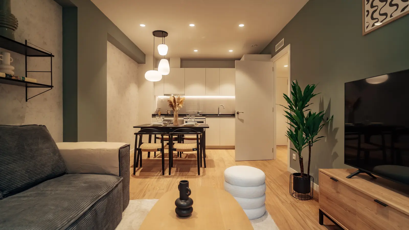Furnished 1-bedroom flat in Eixample, 40 m² · 3