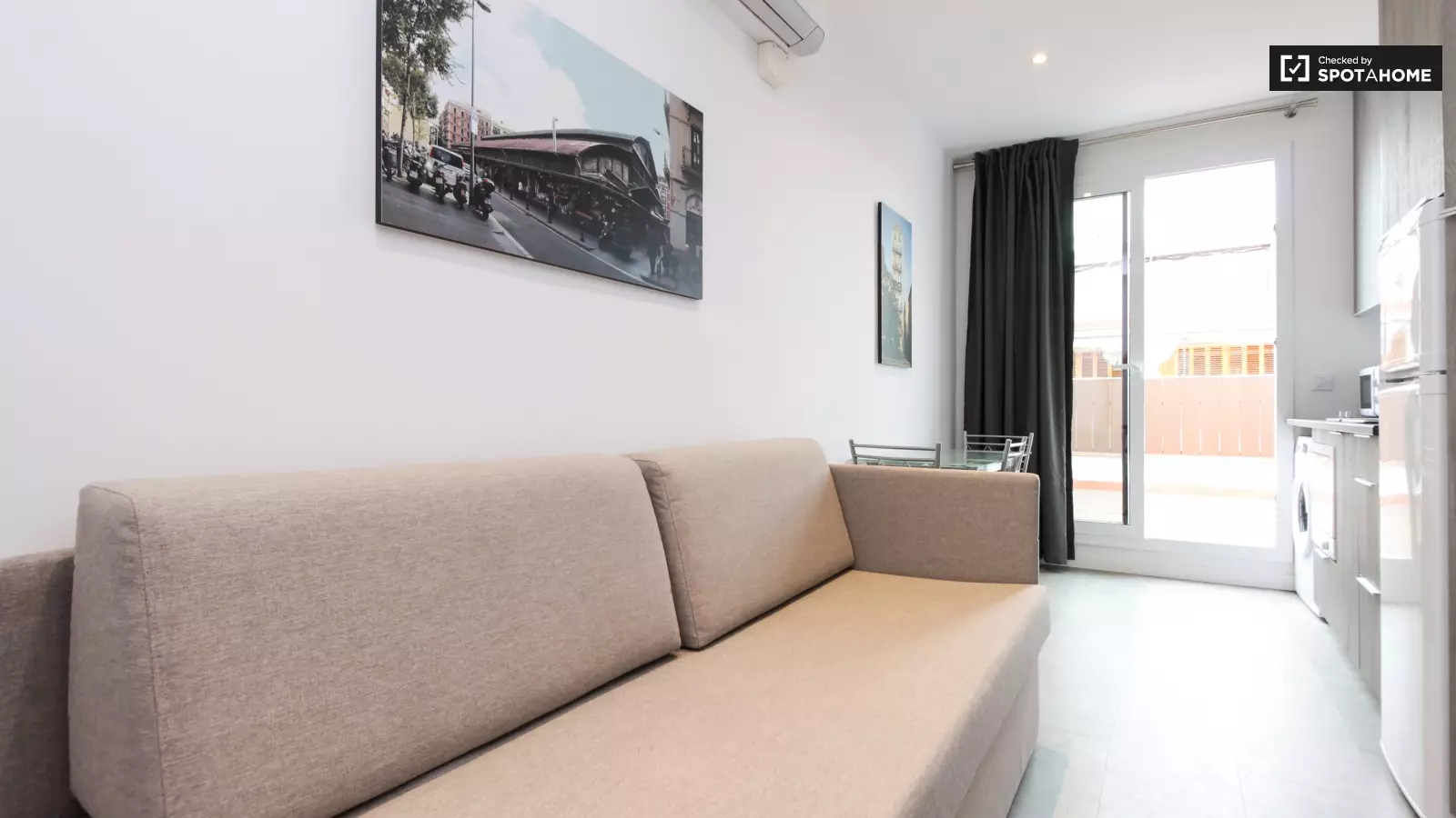 Furnished 1-bedroom flat in Gràcia, 36 m² · 4