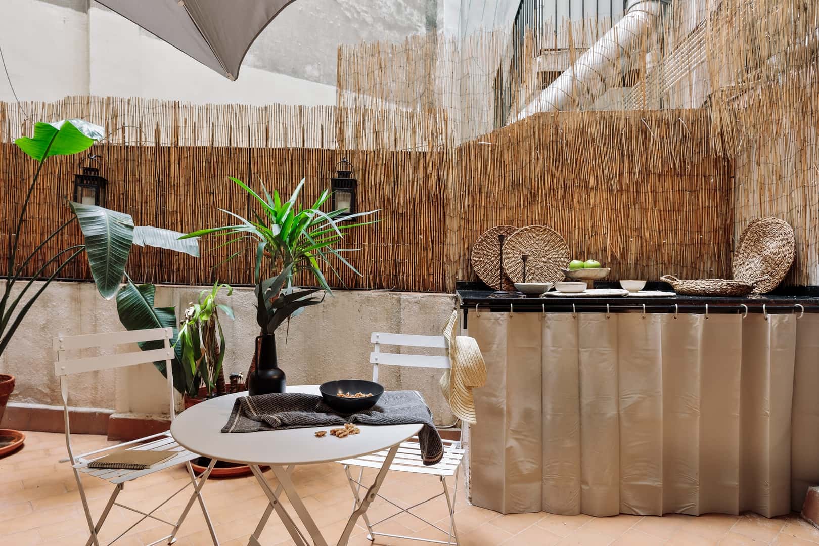 Furnished 2-bedroom flat in Eixample, 62 m² · 2