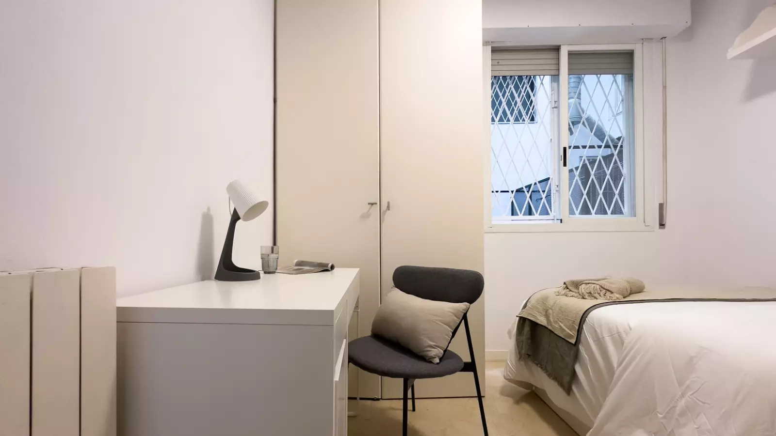 Habitación amueblada en piso compartido en Sarrià–Sant Gervasi · 3