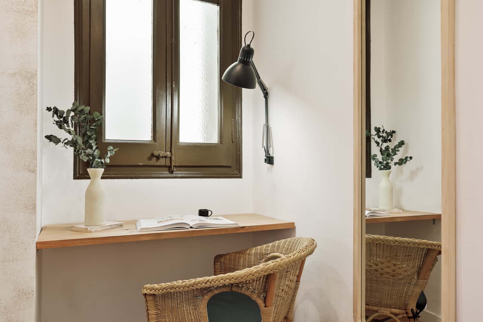 Furnished 2-bedroom flat in Eixample, 58 m² · 3