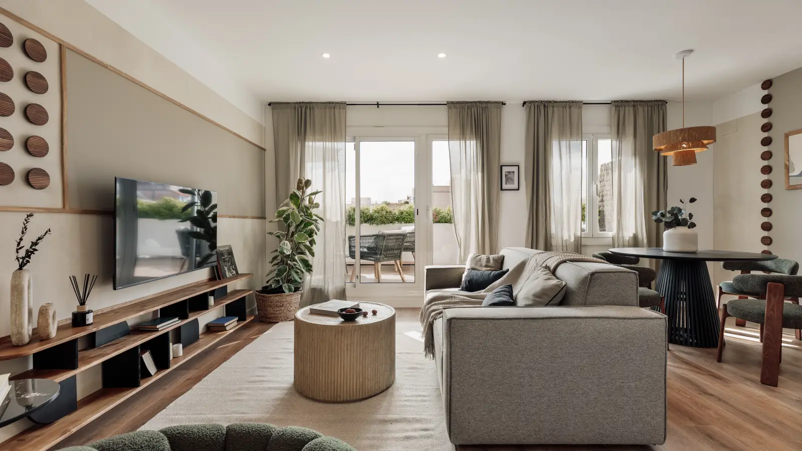 Furnished 2-bedroom flat in Eixample, 95 m² · 3