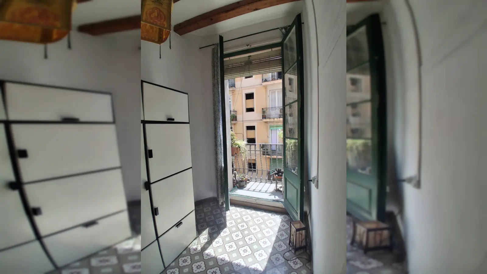 Furnished room in a shared flat in Eixample · 3